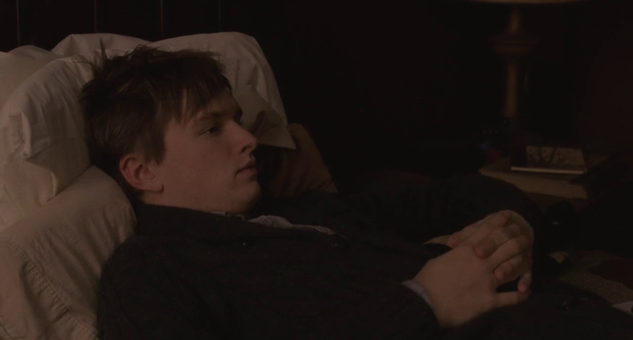 Restless Movie Trailer Suggesting Movie