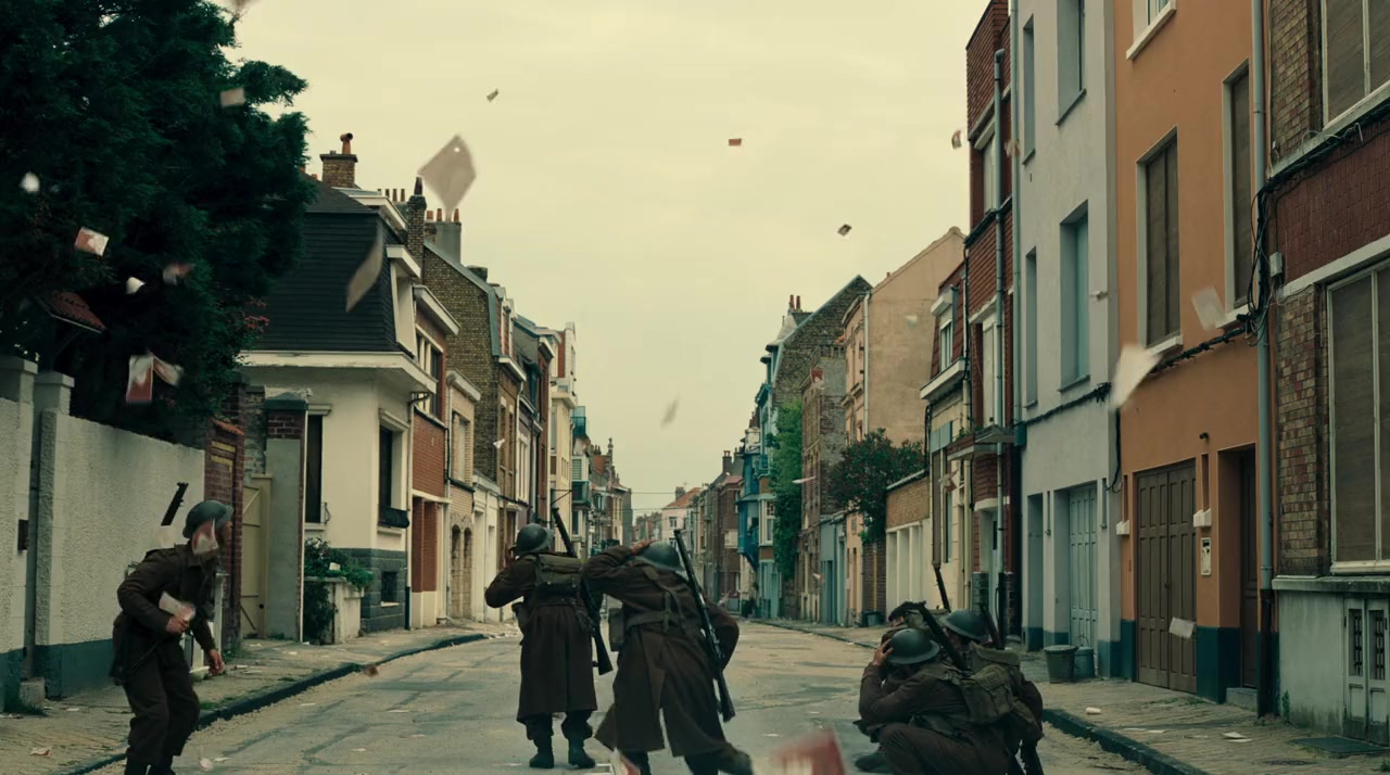 Dunkirk Movie Trailer Suggesting Movie